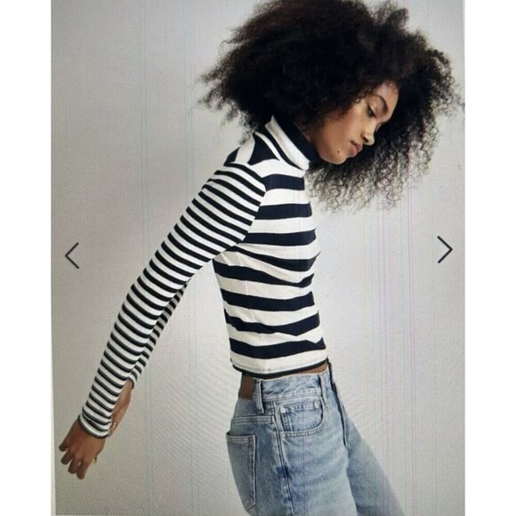 Madewell Crop Turtleneck Sweater Stripe Nautical Classic Navy/Cream Sz XXS - Picture 3 of 15
